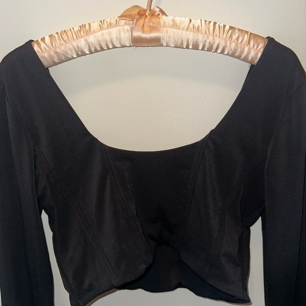 Dynamite Black Square Neck Crop Top - Picture 4 of 5